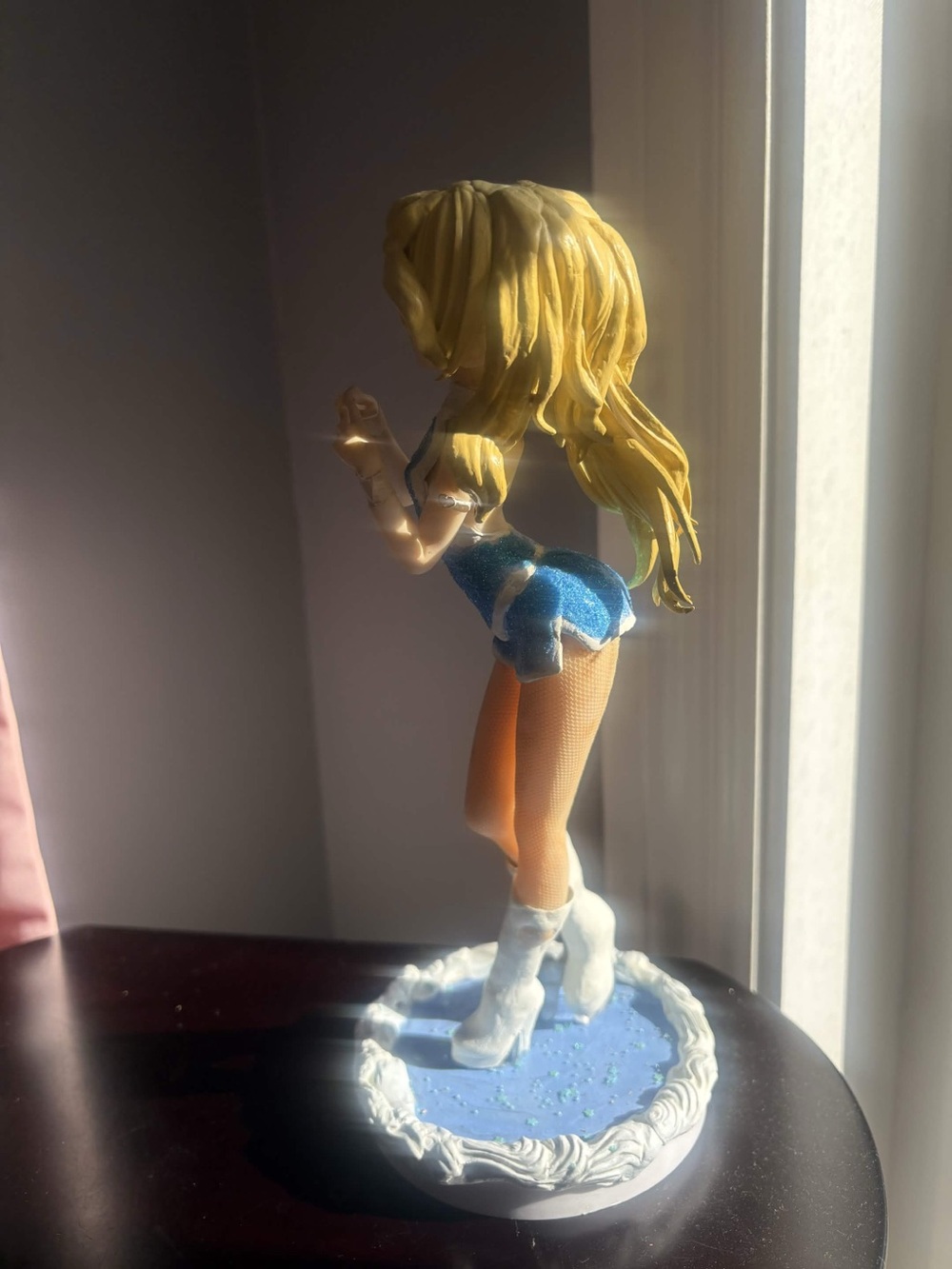 Sabrina carpenter OOAK figure SOLD - Picture 2 of 3